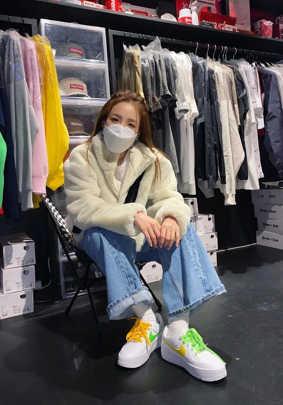 求jennie同款衣服,jennie无帽卫衣