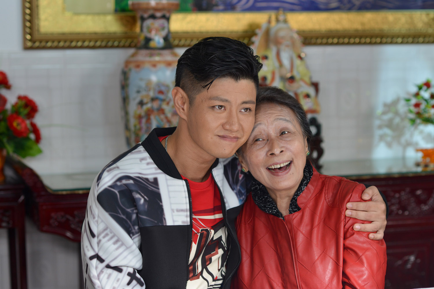 “李二牛”赵荀：拍电影时不慎坠楼，抢救3天3夜，如今怎样了？