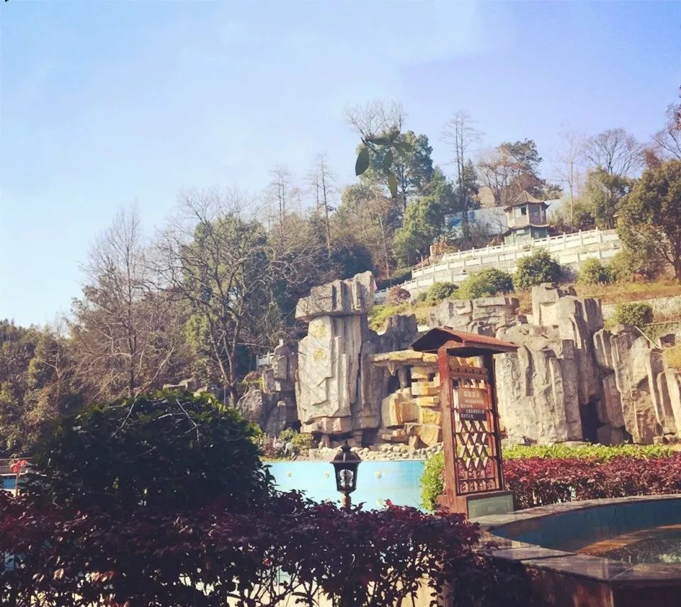 武汉周边温泉东南亚风情酒店,武汉周边温泉别墅度假哪里好