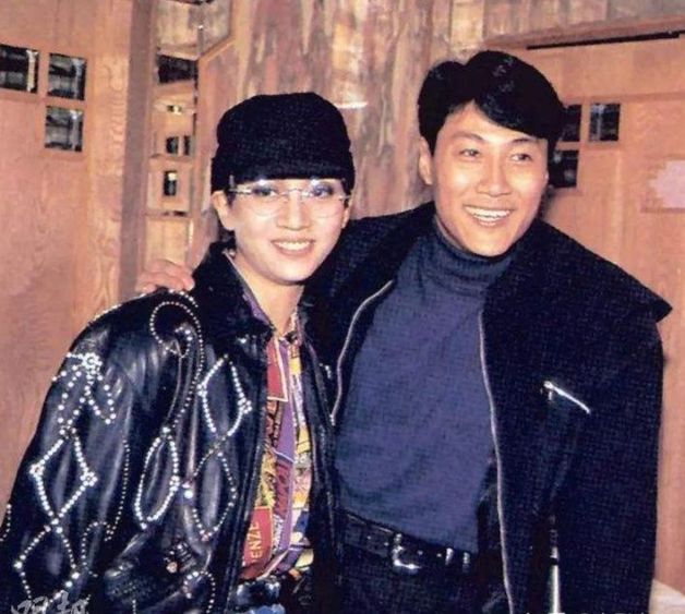 成龙对小龙女事件有回应吗 (小龙女事件对成龙的影响)