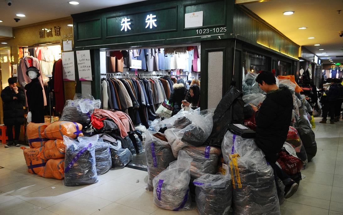 服装批发市场一手货源猫腻 (服装批发一手货源十大进货渠道)