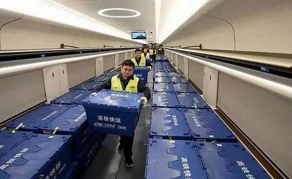 郑州工博会:为什么是河南?应急物资保障中心基地在疫情中的担当