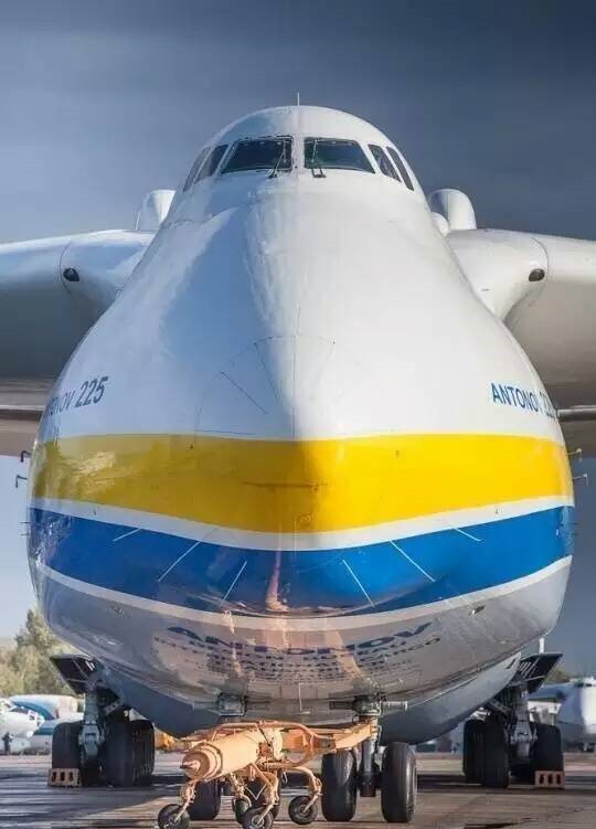 中国飞行员工资多少,部队飞行员的工资是多少