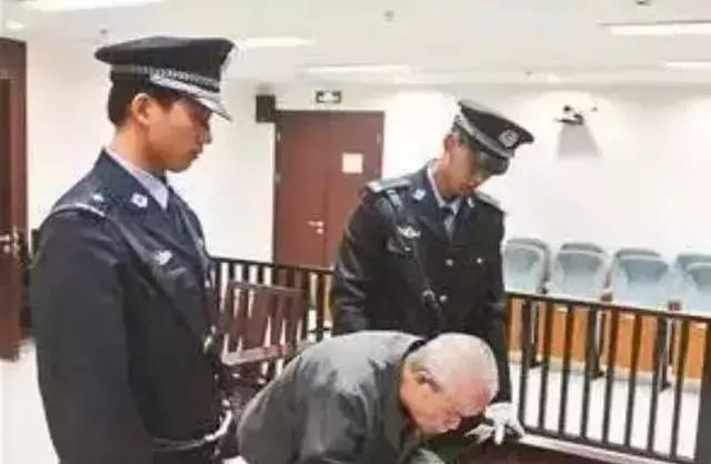 濂崇暀瀛︾敓甯繖鎵樿繍琛屾潕,鐣欏鐢熷甫濡堝鏃呰