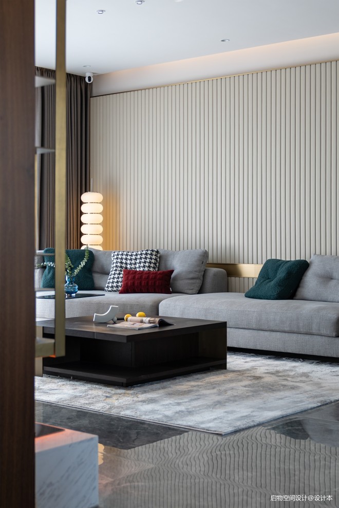 摩卡的微奢美学，女企业家的轻暖宅漫生活