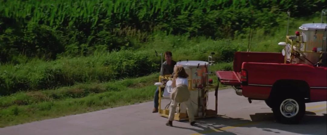 票房16亿，这部央视经常重播的顶级灾难片，上映23年无人能再复制