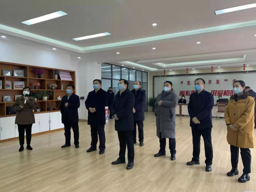 发挥基层党组织战斗堡垒作用抗疫,党组织战斗堡垒和先锋模范作用