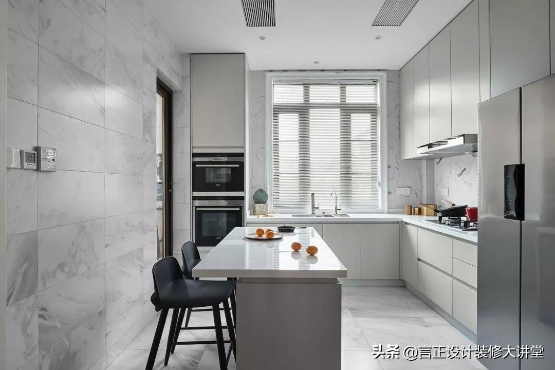 厨房一到夏天就很热怎么解决,重庆厨房太热怎么解决