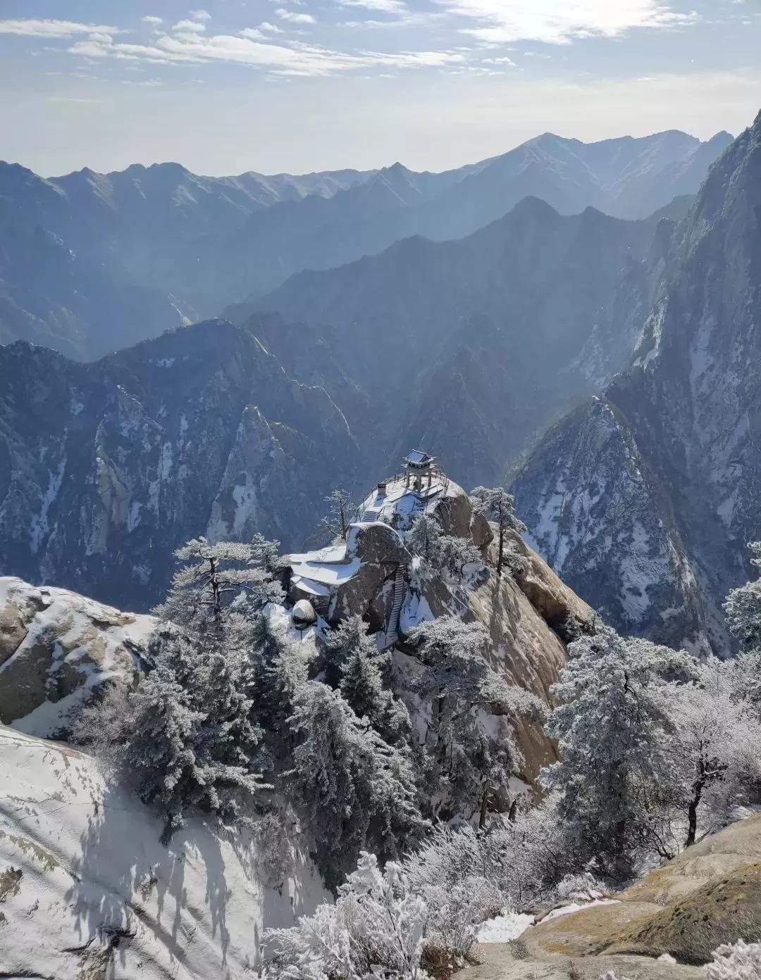 华山雾凇奇观在哪里,高空缆车赏雾凇