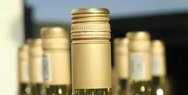 一招识别假红酒,假冒红酒怎么鉴别