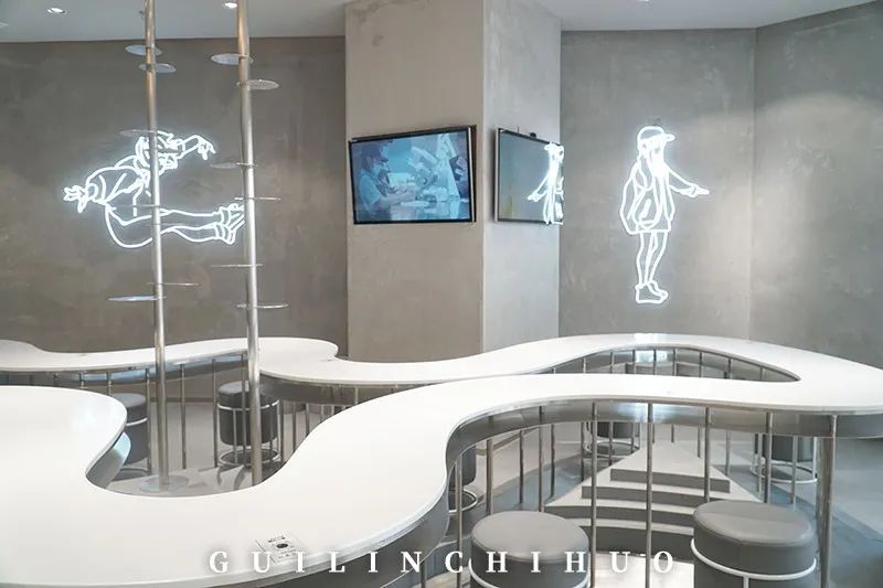 桂林奶茶店探店拍照,性冷淡风奶茶店拍照墙布置