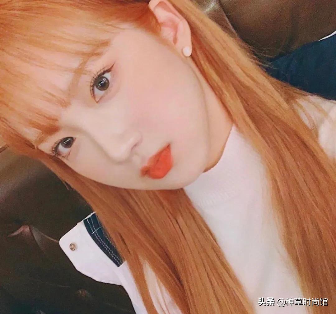 别再烫羊毛卷了！今夏“奶茶发”火了，超洋气