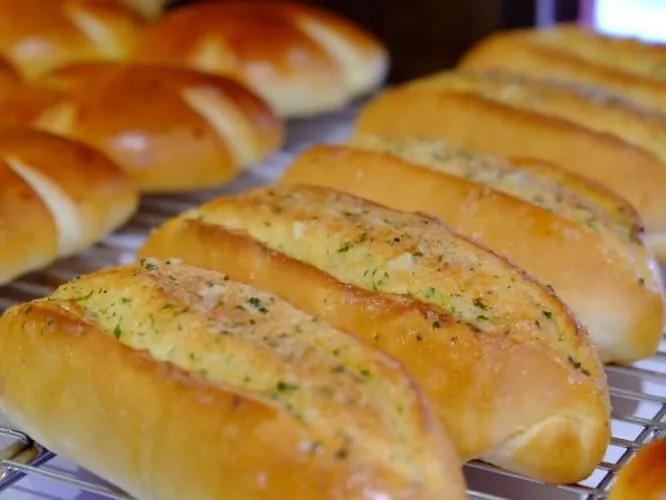 最近最火爆的面包店,老牌面包店探店