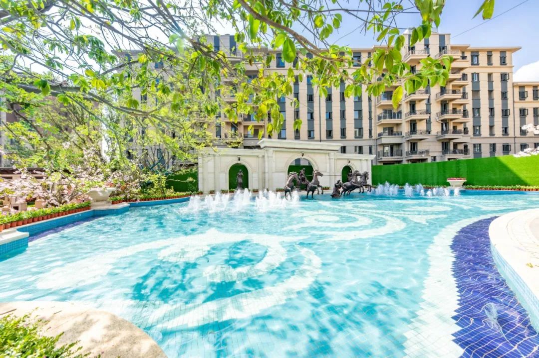 白马路上杀出黑马,实景现房,全能低密豪宅销许已领,即将开盘