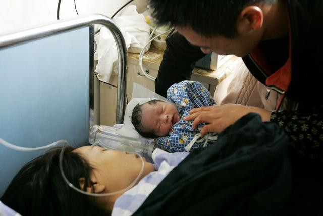 孙俪和杨幂像不像,杨幂和赵丽颖产后对比