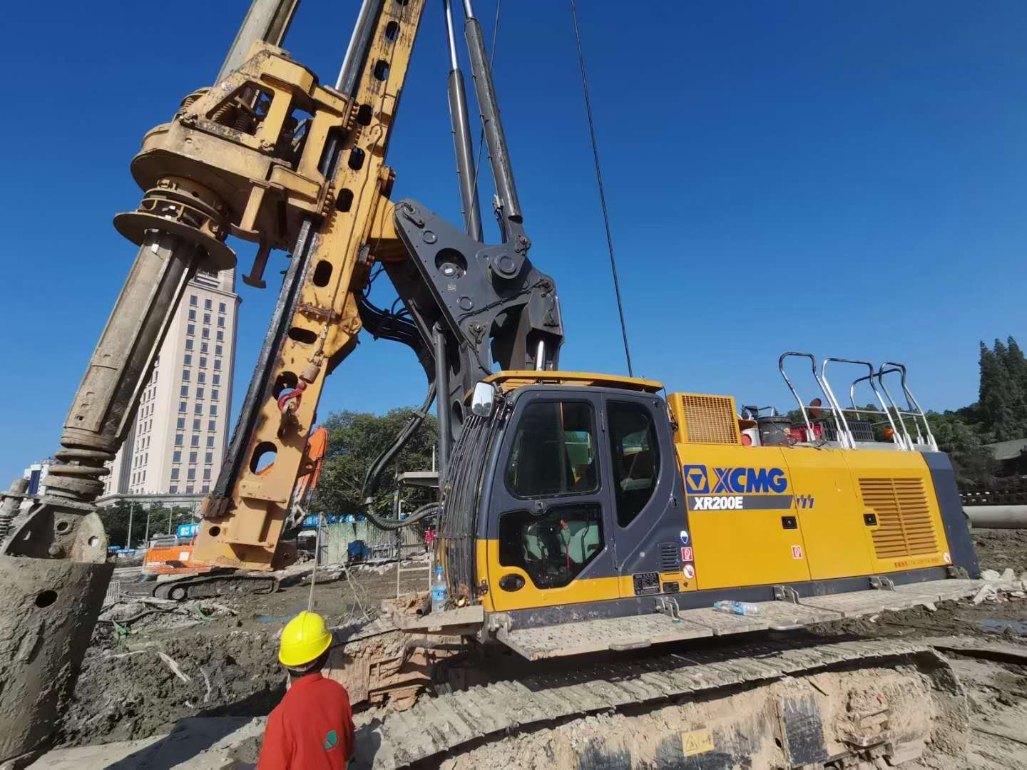 旋挖桩施工注意事项,旋挖钻机学徒必学流程及注意事项