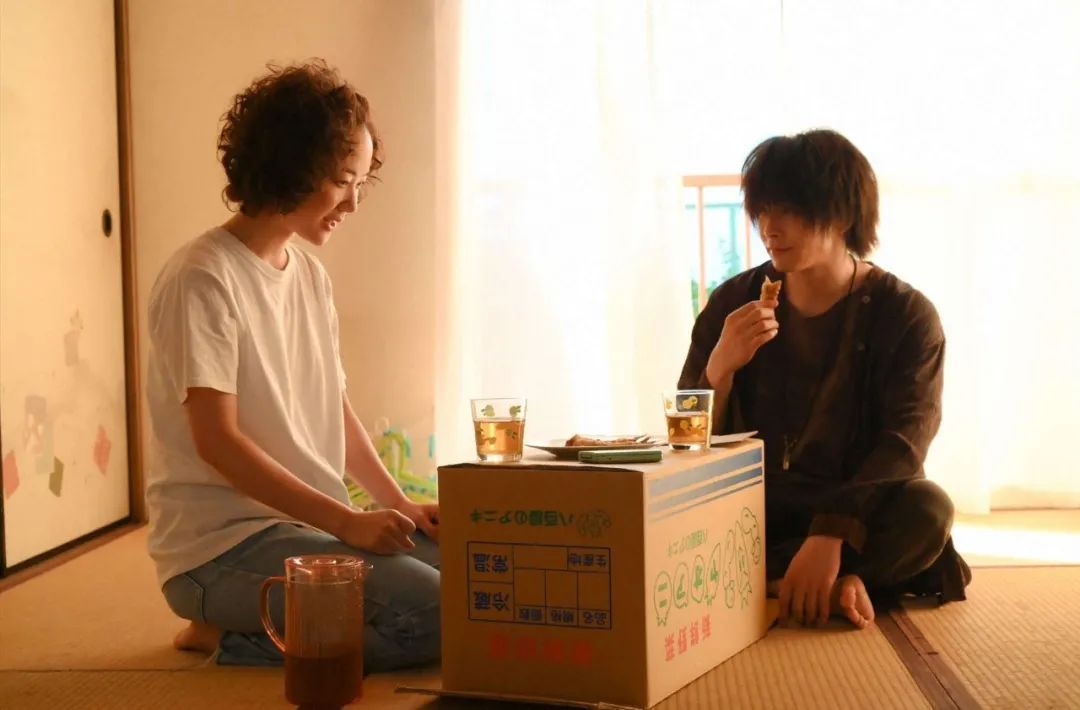 不想上班了想喝酒,不想上班想吃烧烤想去玩