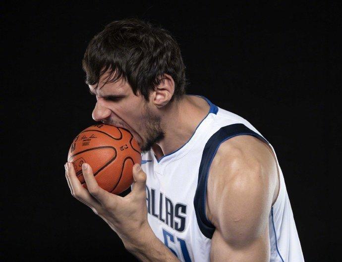 篮球德鲁大叔全部招牌动作,德鲁大叔经典打球招牌动作