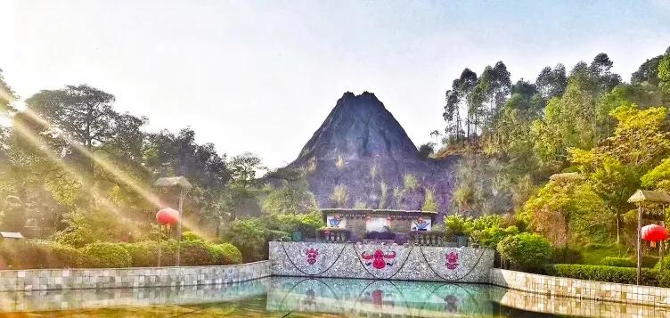 深圳周边泡温泉去哪个最好,深圳周边的温泉推荐