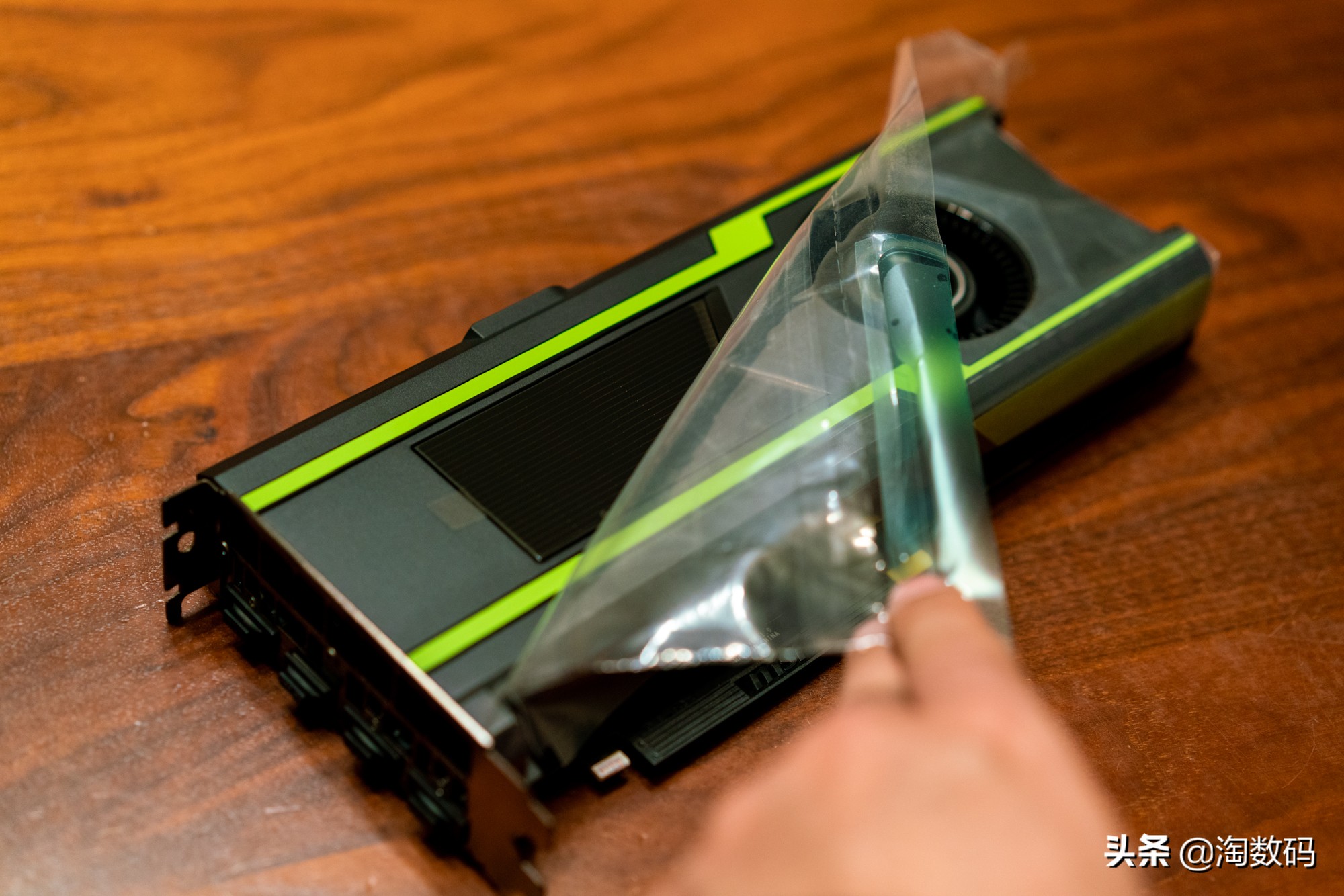 微星1080ti11gaero,微星1080aero显卡测评