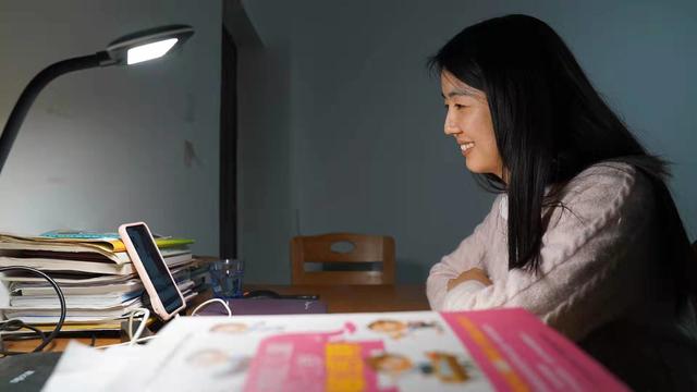 感动支教老师视频,感动无数人的支教老师