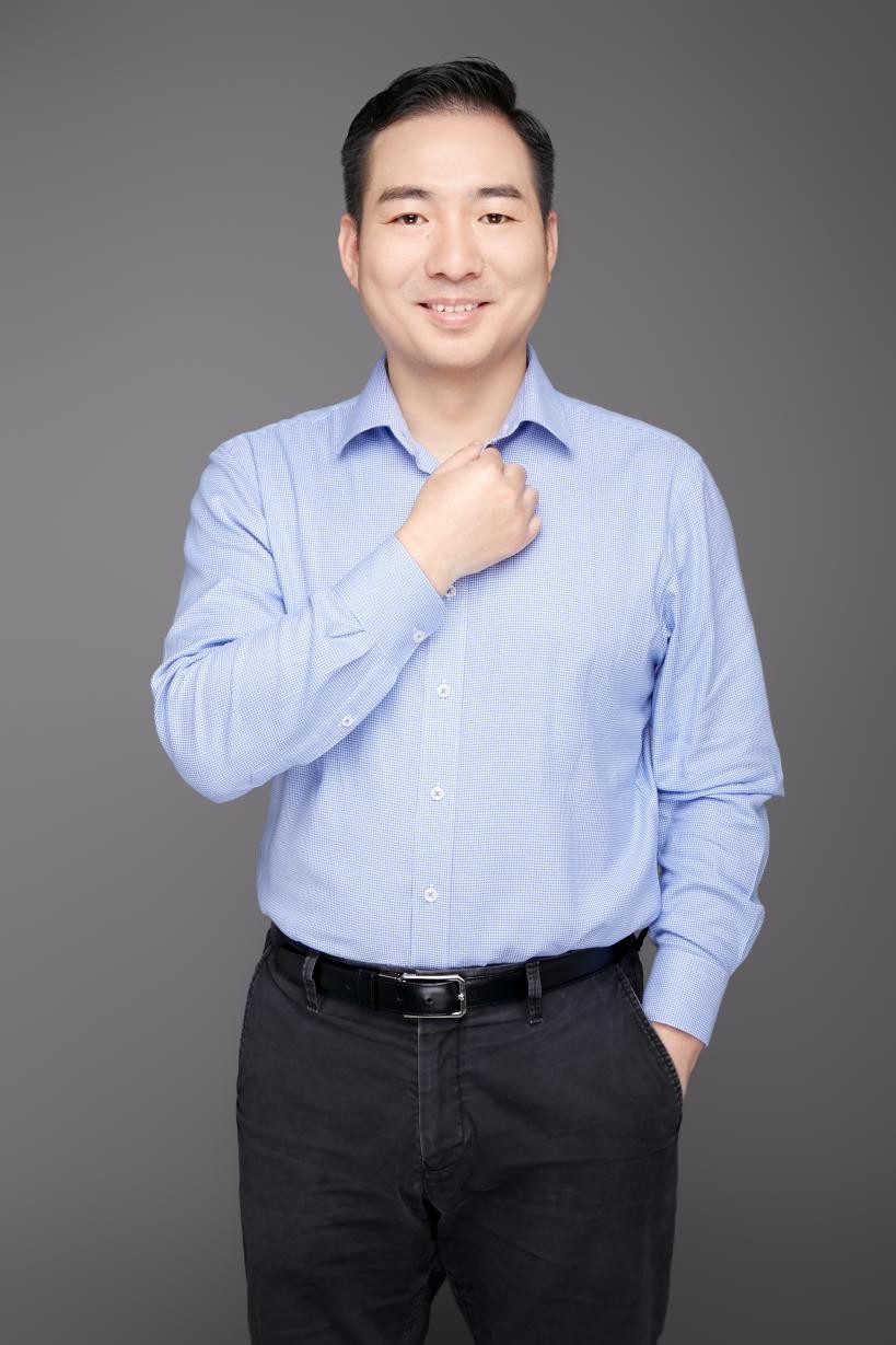 英伽：全球化布局，30000+零售终端，用情绪价值赋能时尚烟具