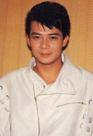 容忍妻子出轨，屡遭背叛却不离婚，黄日华才是真男人