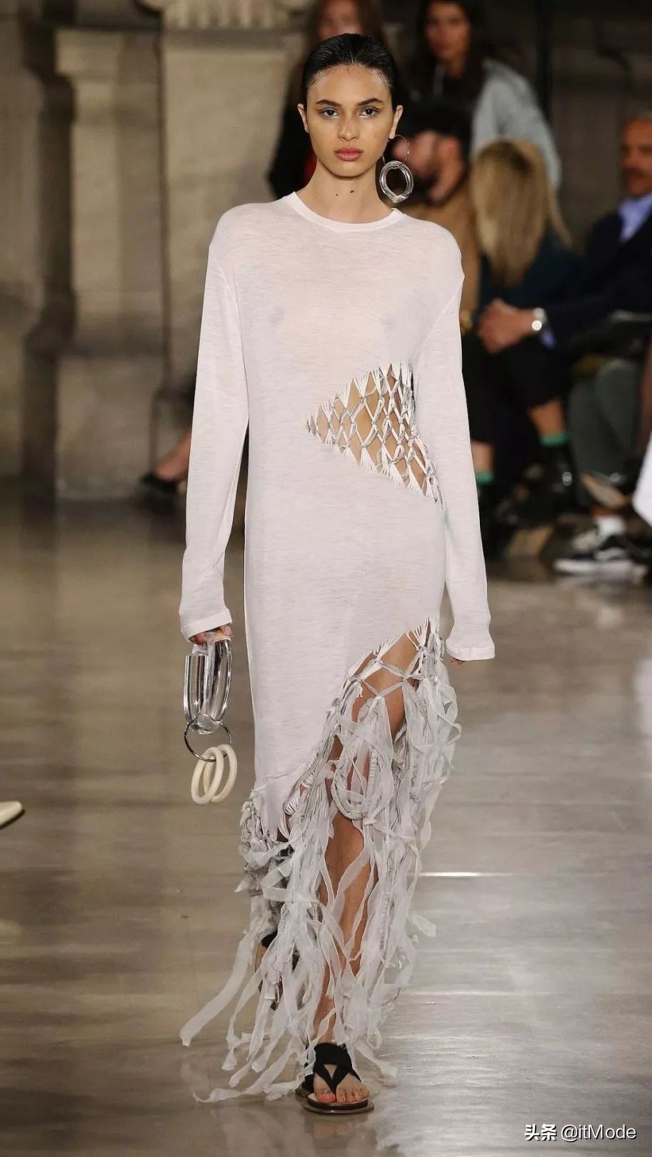 2024春夏五大流行趋势早穿早时髦,2019春夏4大流行趋势照着穿美到哭