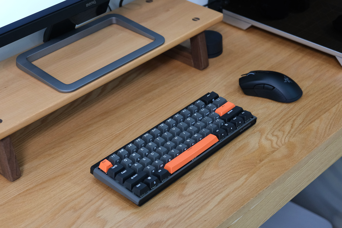 杜伽键盘k330w开箱,机械革命k330键盘