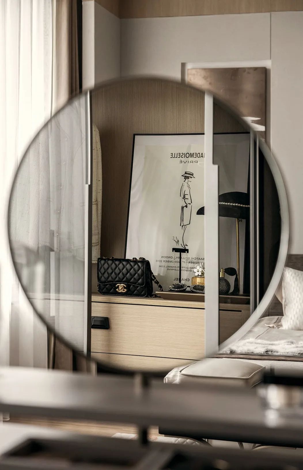 首创经中x赛拉维：闲逸如室间，隐于品质与优雅