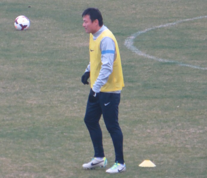 不辞而别的故事,姜坤现状足球