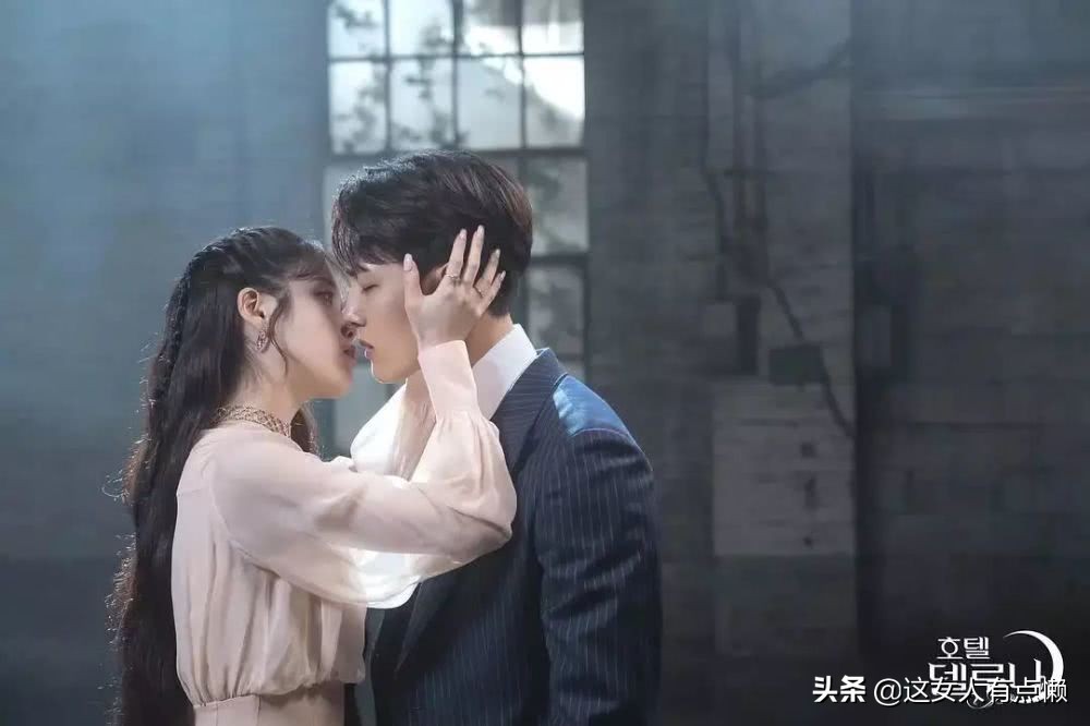 iu在酒店穿衣搭配,iu酒店穿衣搭配