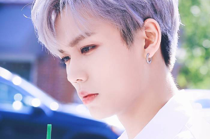 热度高涨的00后男星,全网热度最高男明星王一博