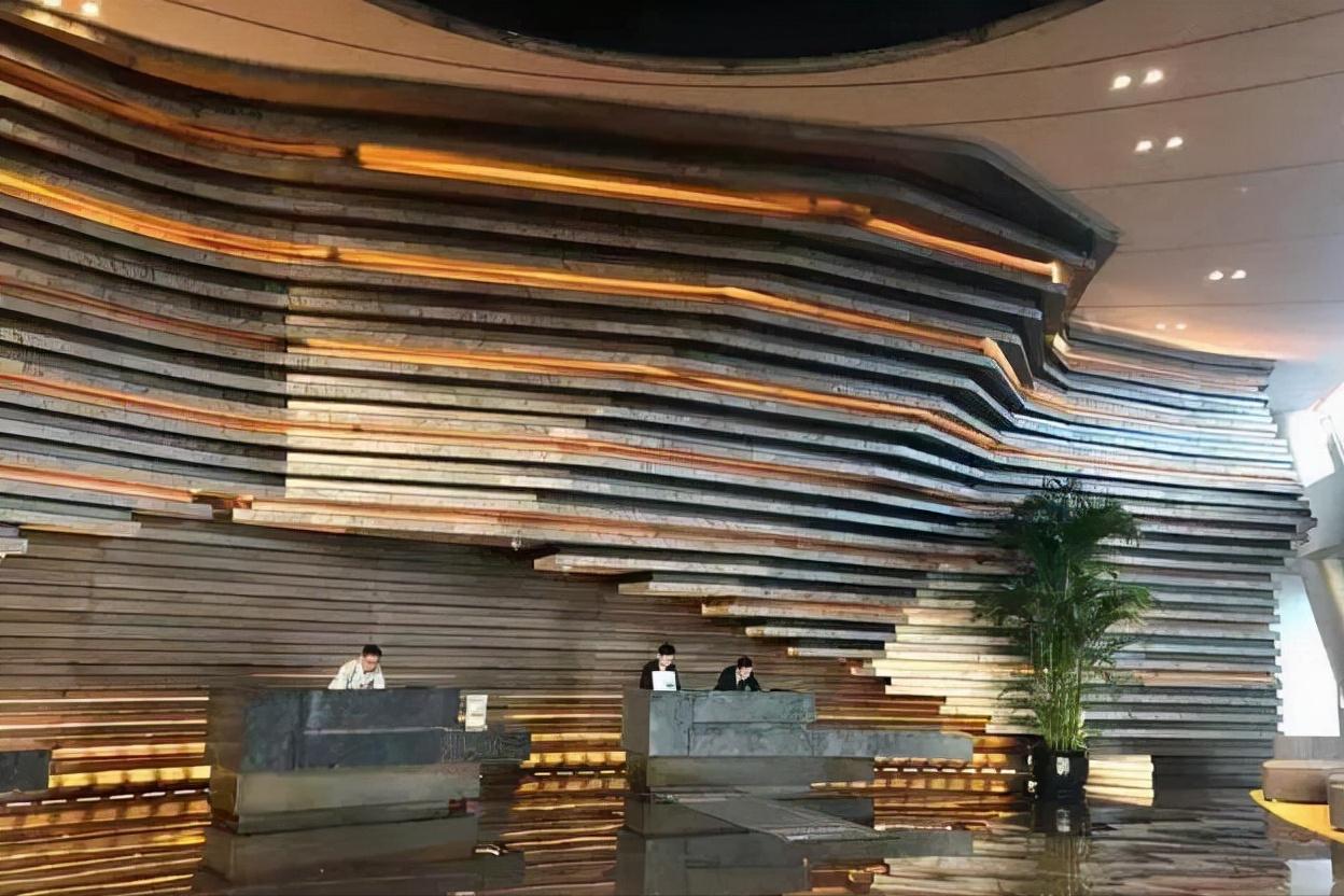 为什么深坑酒店被称为建筑奇迹,惊艳世界的深坑酒店