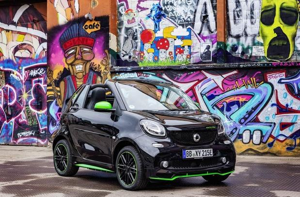 什么车既实用又好看还适合女性,这三款漂亮轿车最适合女生开