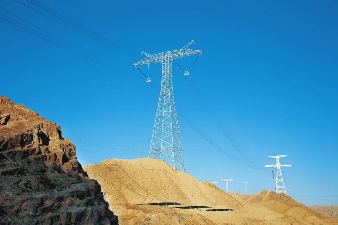中天服务电网，电网信赖中天！特高压“大礼包”驱动中天科技创新发展