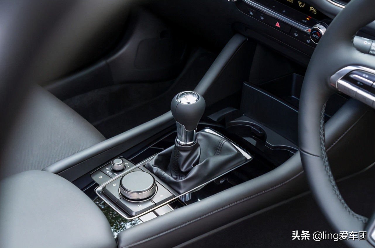 马自达3两厢版最新款,马自达3skyactiv-g发动机