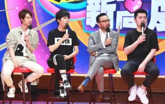 汪涵白岩松梁文道陈丹青完整版,白岩松汪涵主持相信未来视频