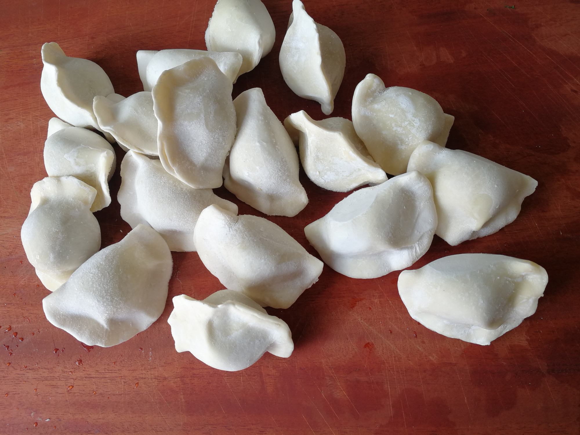 水饺怎么煮好吃又简单视频,过年饺子怎么煮上桌才好看