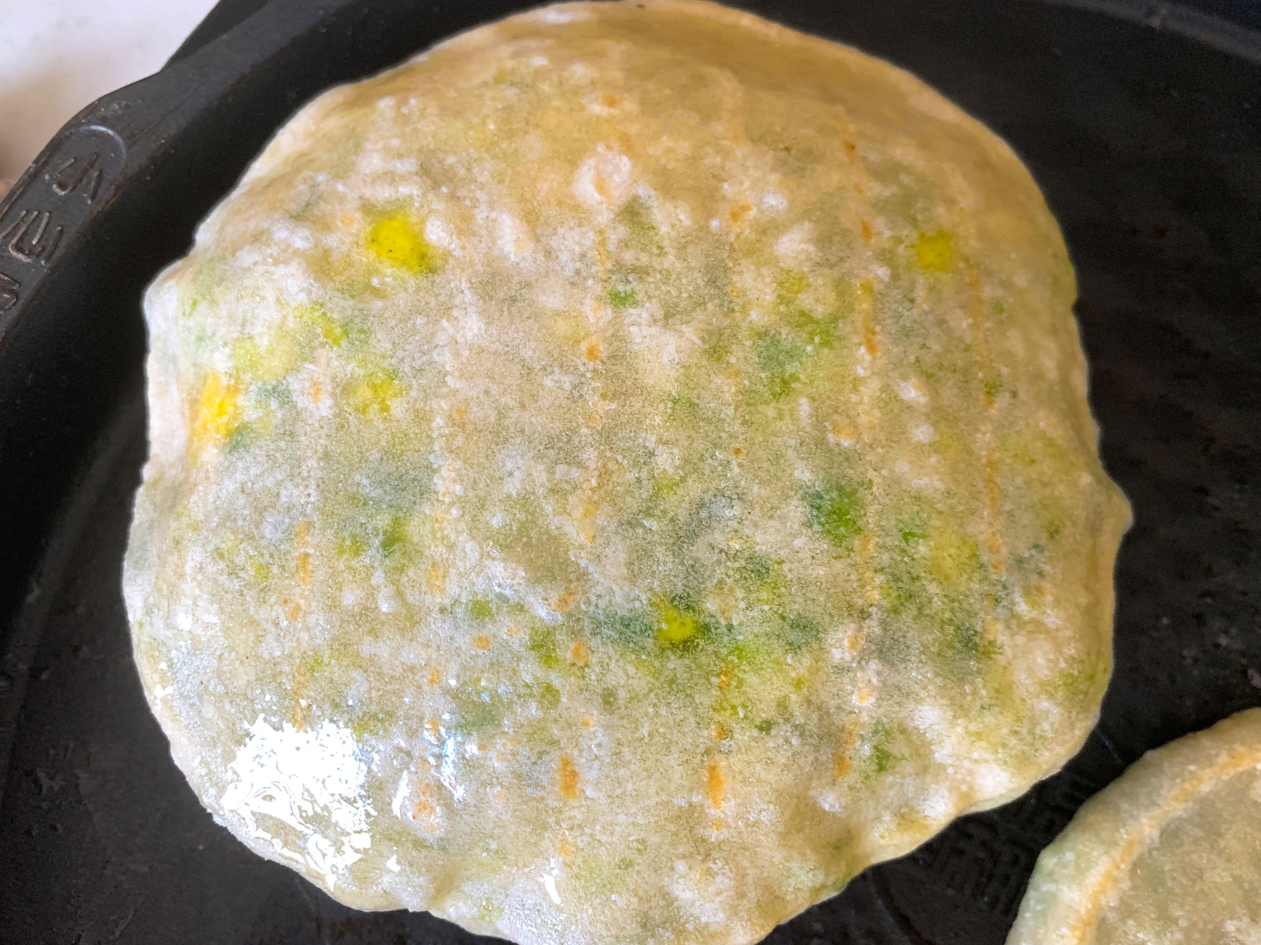 薄脆皮馅饼教和面方子,薄馅饼怎么擀饼不破皮