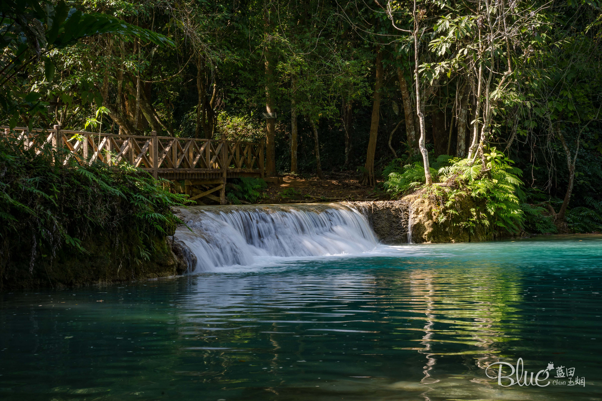 老挝旅游指南书籍,老挝旅游攻略1500字左右