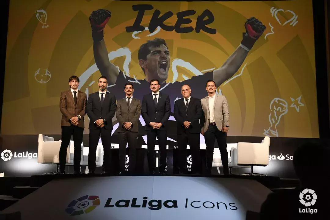 卡西利亚斯荣誉,功勋门将卡西利亚斯