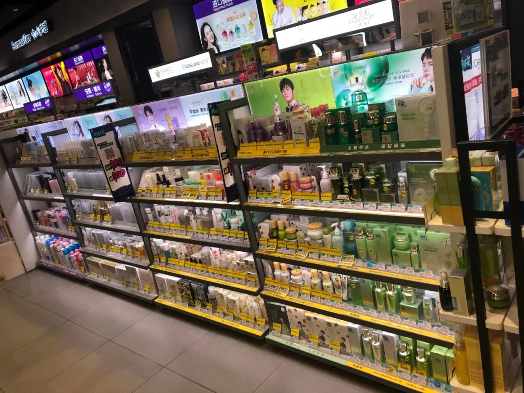 屈臣氏李佳琦,为什么屈臣氏导购讨人厌