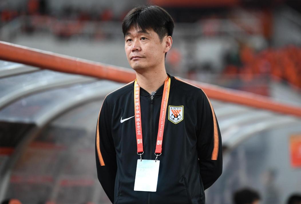 贾秀全被质疑王霜替补,贾秀全批评王霜视频