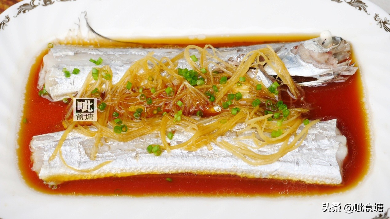 新鲜的带鱼清蒸后是什么口感,新鲜带鱼烧糖醋好吃吗