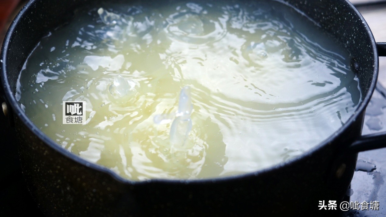 一碗正宗的冷面,一碗香喷喷的冷面怎么做