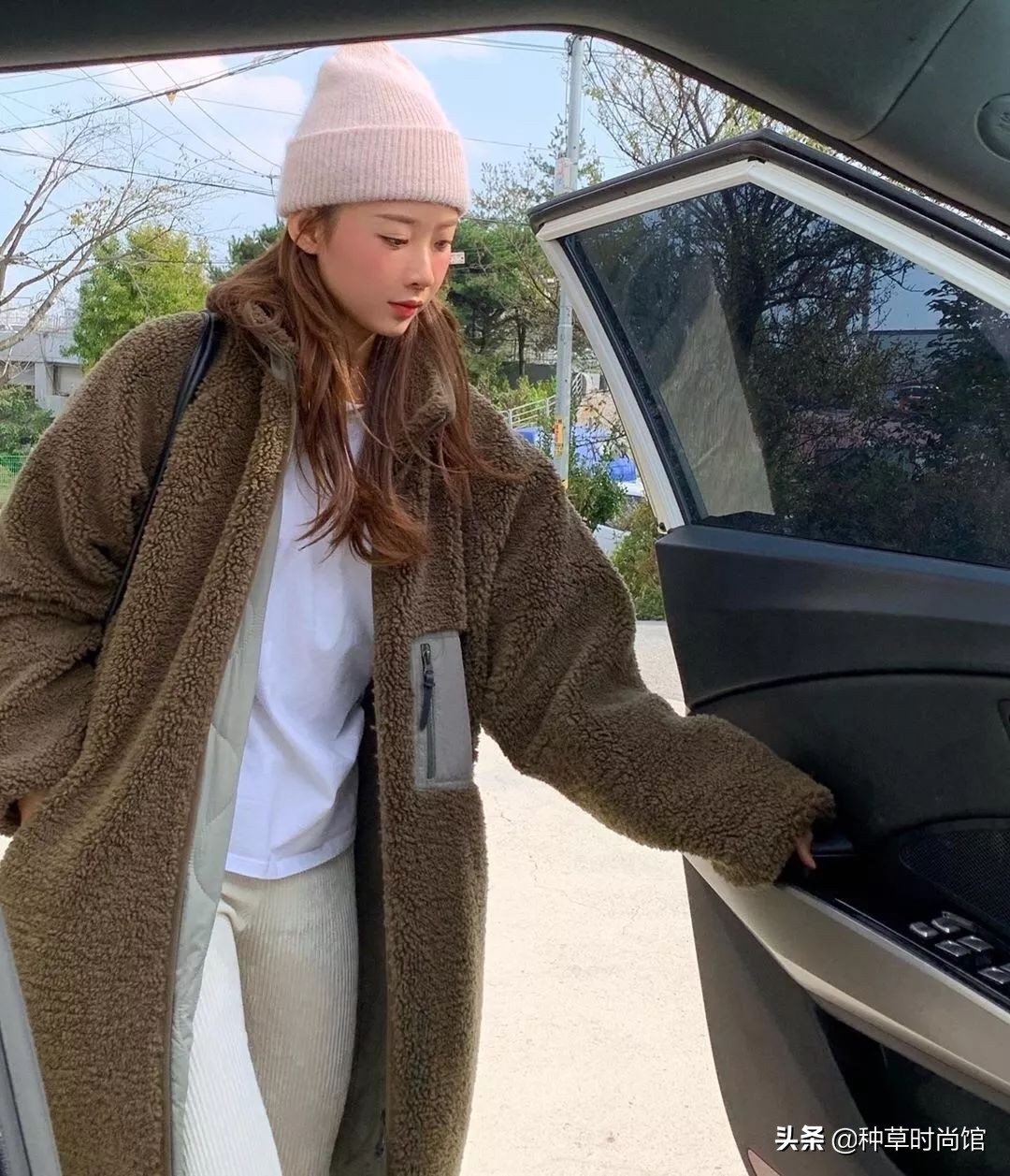 长皮衣外套女怎么穿好看,肥大的外套怎么穿好看