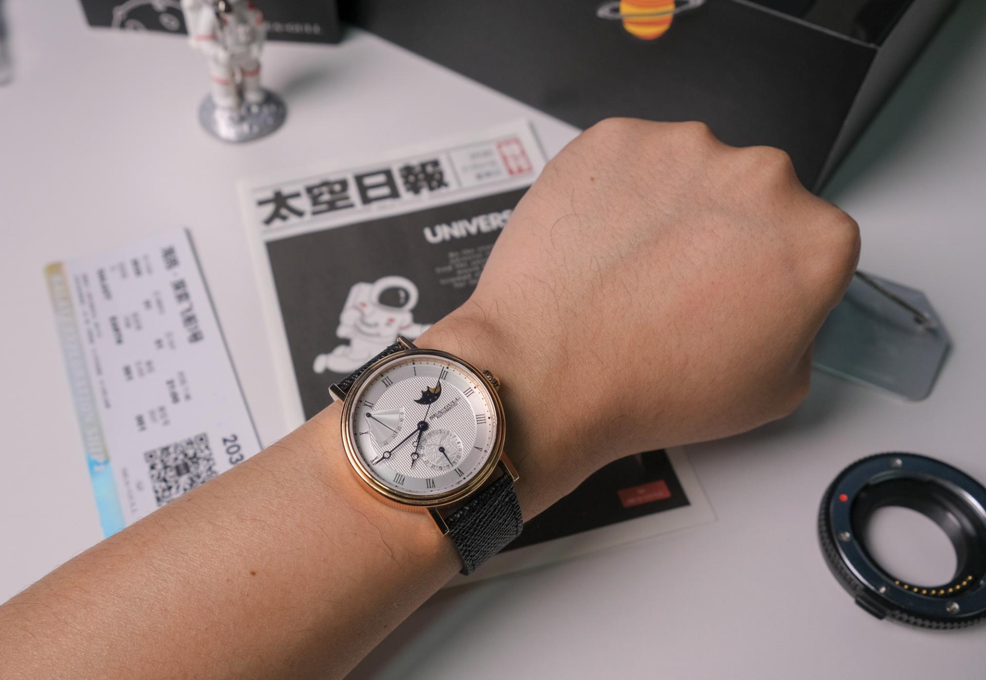 娴烽弗鏂囧垱鏈堢浉,娴烽弗鏈堢浉鑵曡〃鏂囧垱绀肩洅