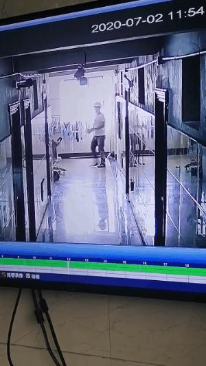 男子多次偷盗女性内衣被抓,男子偷盗女性衣物被抓