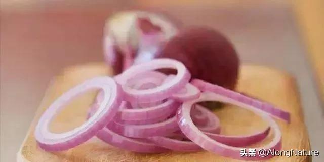 高血压糖尿病经常牙疼牙龈肿痛,牙龈经常无缘无故肿痛导致牙疼